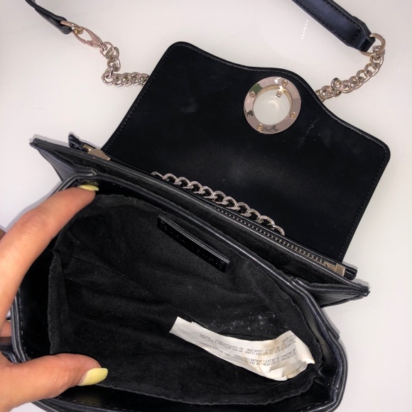 Zara Wonder Woman crossbody bag w/reversible flap. - Picture 6 of 7